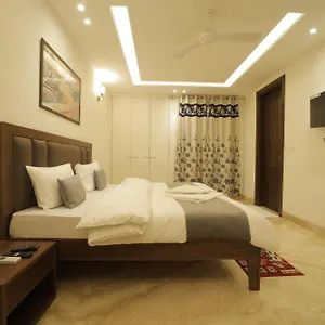 Under My Roof Superio Bed & Breakfast