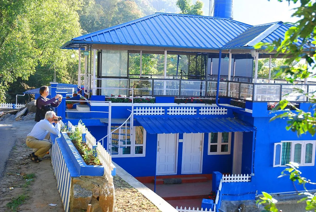ムンナル Holly Hock Bed & Breakfast